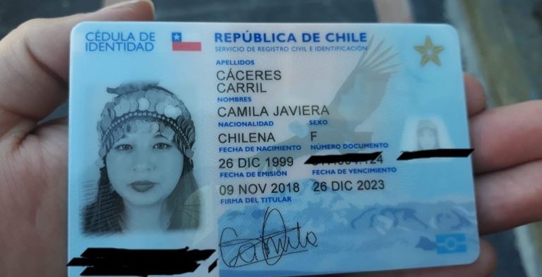 Registro Civil de Lebu aceptó que joven se fotografiara usando su indumentaria mapuche