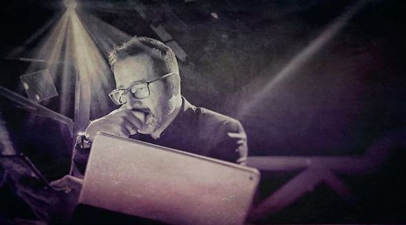 Para “salvar una familia”: La comentada respuesta de Eduardo Fuentes a una seguidora