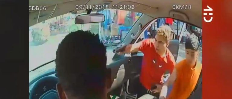 “Pásame toda la plata”: Trabajador haitiano le quitó de las manos una pistola a delincuente que lo quiso asaltar