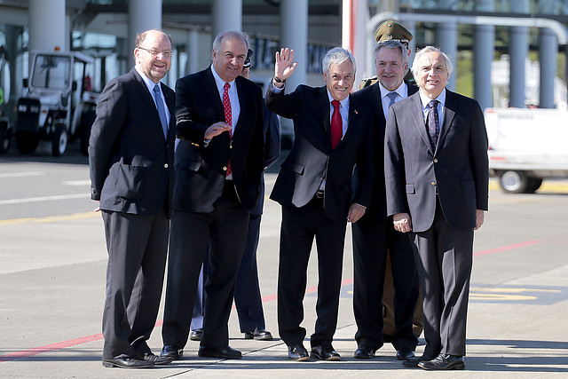 Sebastián Piñera llegó a La Araucanía y fue recibido por ex intendente Mayol