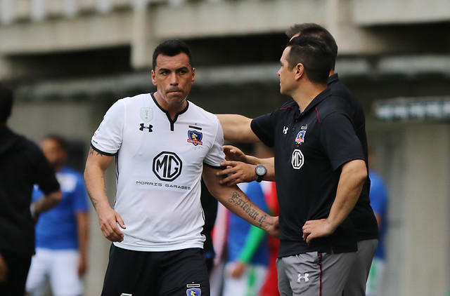 Se juega afuera de la cancha: Finalmente Esteban Paredes no estará ante Huachipato