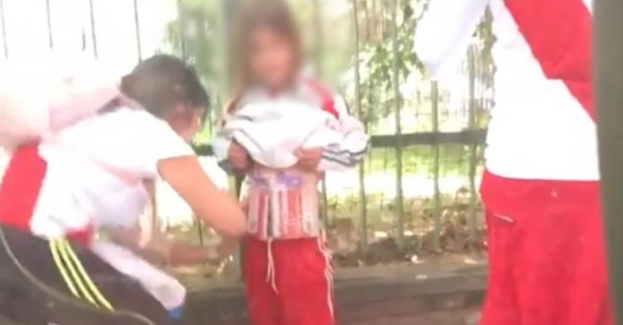 Detuvieron a la mujer que escondió bengalas a un menor en la previa de la final entre River y Boca