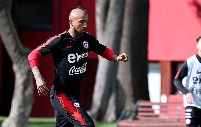 Esposa de Arturo Vidal desmintió supuesto quiebre amoroso con el crack del Barcelona