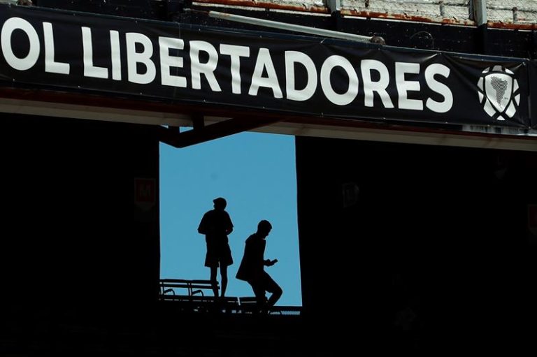 Final de la Libertadores se jugará en diciembre y fuera de Argentina