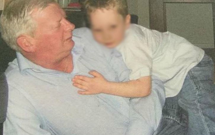 Abuelo murió luego que le limpiaran con detergente los pulmones en un hospital