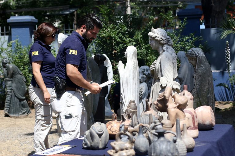 Suman y siguen: Incautan nuevas piezas patrimoniales en segundo allanamiento a fundo de Schüler