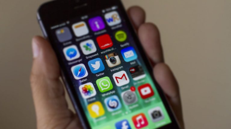 25% de chilenos prefieren que les roben su casa a que les hackeen sus redes sociales