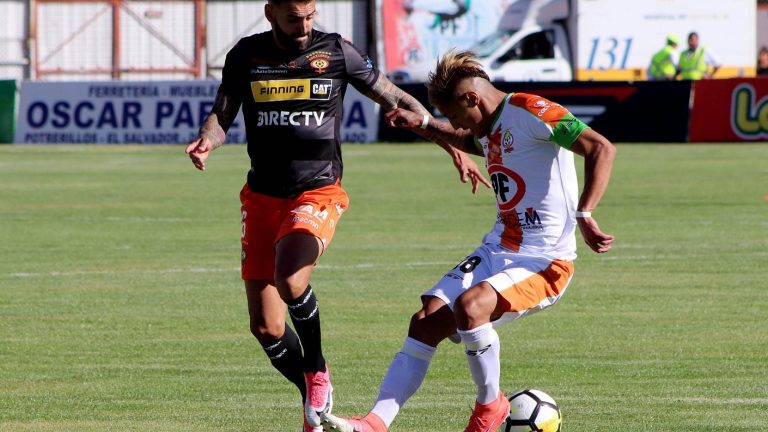 Cobresal logró dar vuelta el partido y se impuso ante Cobreloa