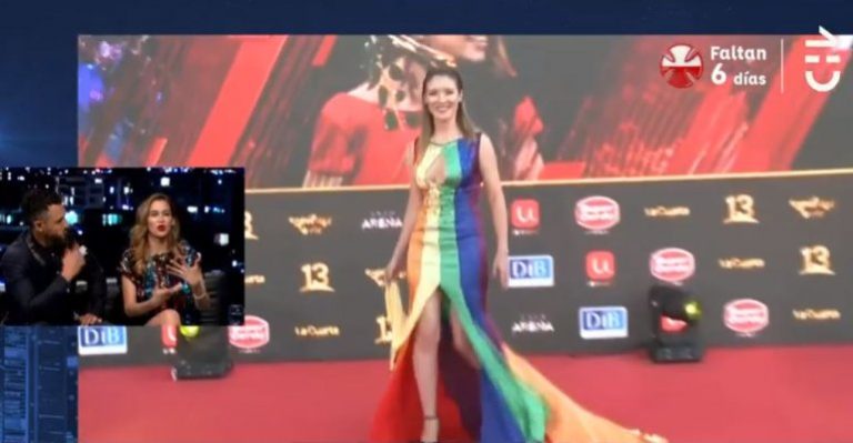 El comentado vestido de Carla Jara en el Copihue de Oro