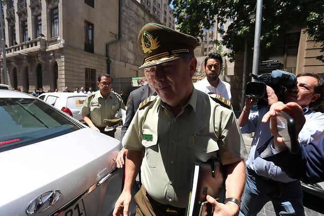 General Director de Carabineros fue llamado a reunión de emergencia en La Moneda