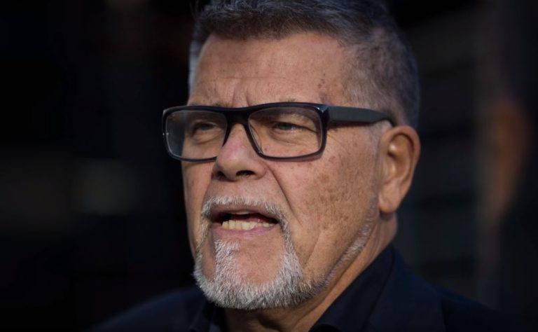 Rechazan petición de holandés de 69 años que buscaba quitarse la edad para “ligar más” en Tinder