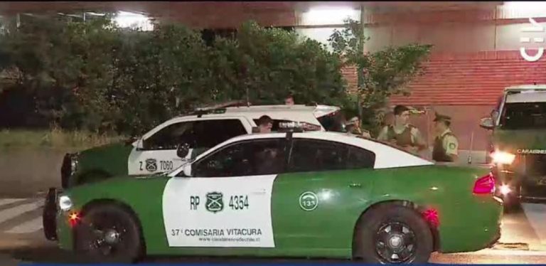 Delincuentes perforaron el techo del Mall Parque Arauco para sustraer perfumes y relojes