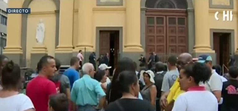 Tiroteo en catedral de Sao Paulo dejó 5 muertos: El atacante se suicidó frente al altar