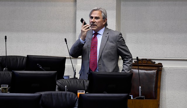 Iván Moreira (UDI): 