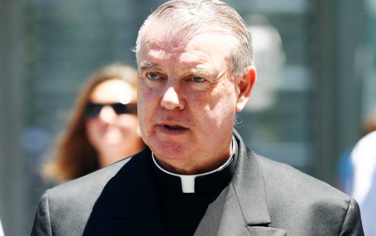 John O’Reilly llegó al aeropuerto para cumplir con su expulsión de Chile: Se va a Italia