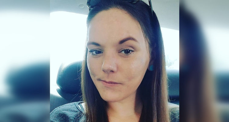 Tragedia tras cita por Tinder: Mujer falleció tras caer de motocicleta y sujeto se dio a la fuga