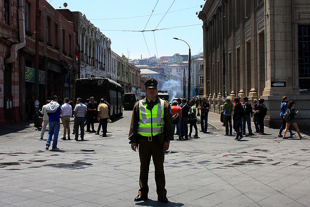 Paro de trabajadores portuarios se convierte en la segunda huelga más extensa en 20 años