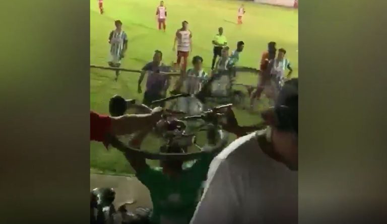 Se lanzaron una bicicleta y una carretilla: Violenta pelea se registró entre hinchas de liga amateur chilena