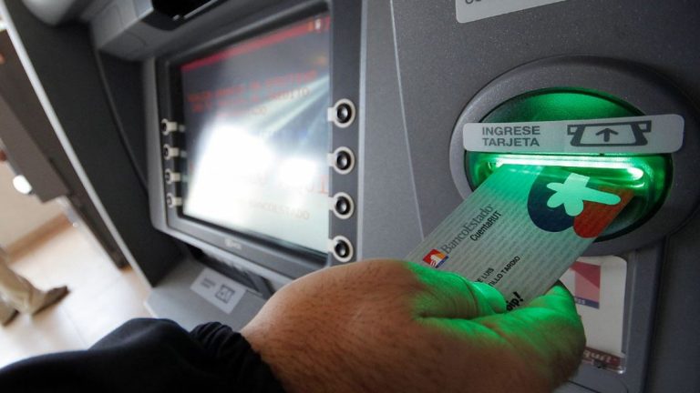 Diputados piden eliminar los cobros por cartolas, giros y consulta de saldo en la Cuenta RUT