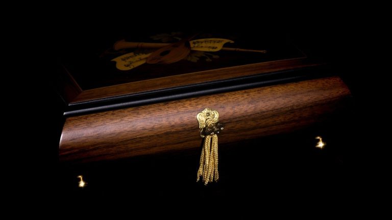 Impacto por caso de joven que entró a una funeraria para tener sexo con un cadáver