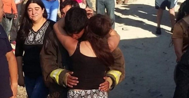 Esto es lo que hará Farkas por bombero que perdió su casa