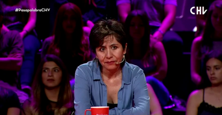 Soa Ledy sorprendió cantando en el metro de Santiago
