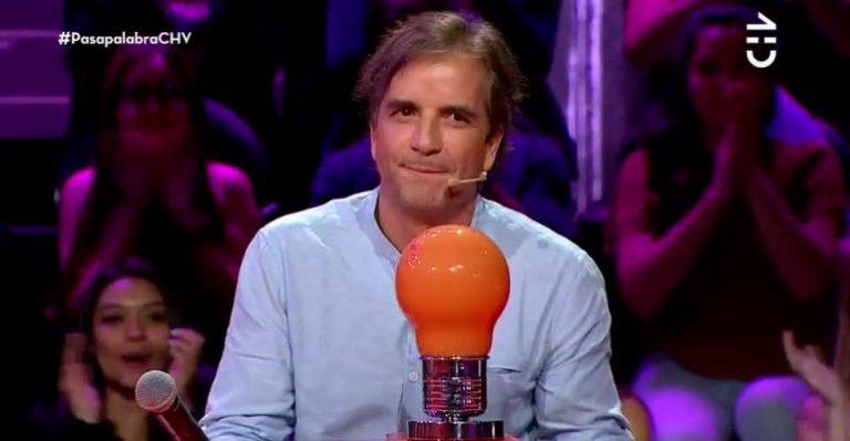 Pablo Mackenna emocionó con romántica canción en Pasapalabra