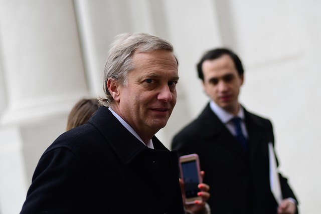 J.A. Kast recordó intervención de Boric por muñeca inflable en Asexma: “Ojalá se indignara igual con poleras de Jaime Guzmán”