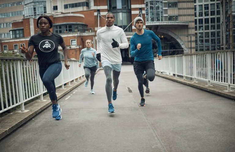 Adidas lanza modelo de zapatillas inspirada en la tecnología aeroespacial de la NASA