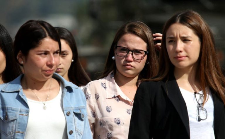 Mujeres pagan 17% más intereses que los hombres en créditos para emprender