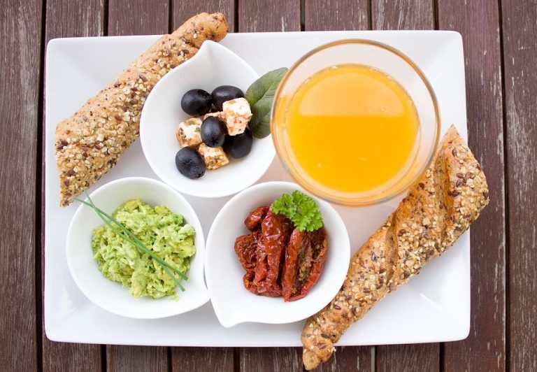 ¿Cómo debería ser la alimentación del futuro? Creciente polarización entre desnutrición y obesidad preocupa a expertos