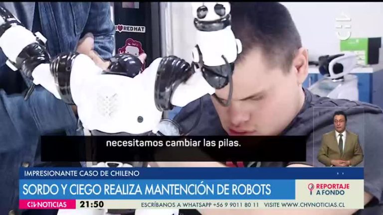 Una buena idea que abre puertas: La historia del primer joven chileno con sordo ceguera que trabaja con robots