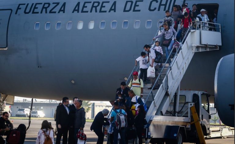 Confirman tercer vuelo de chilenos que retornan desde Venezuela: Hay entre 90 y 100 inscritos