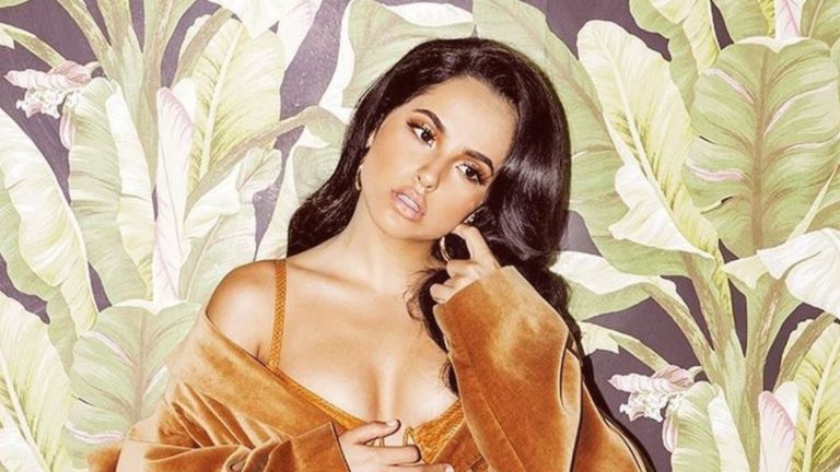 El duro momento por el que atraviesa Becky G: “Trato de convencerme de que todo está bien”
