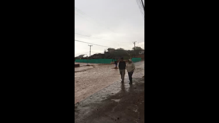 Una decena de viviendas anegadas en San Pedro de Atacama por intensas lluvias