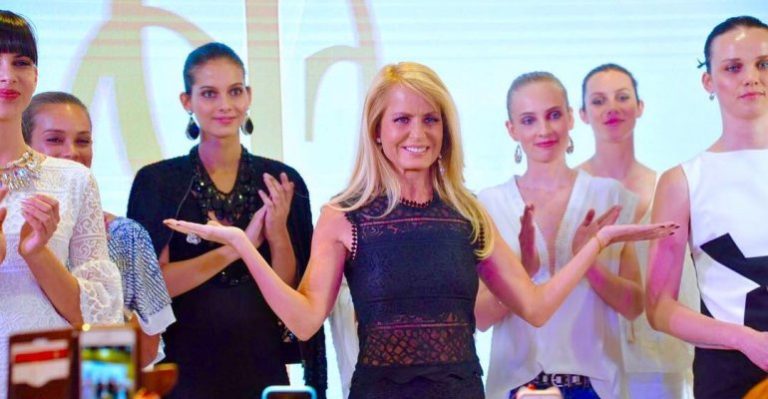 Cecilia Bolocco se molestó por las vacaciones de Carlos Menem