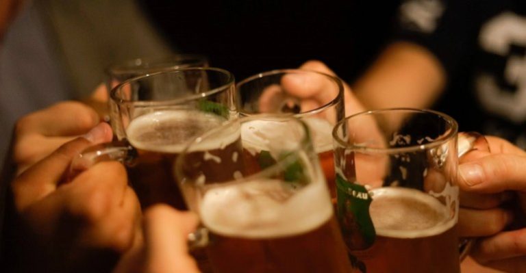 Diputada propone sancionar a padres de menores en estado de ebriedad