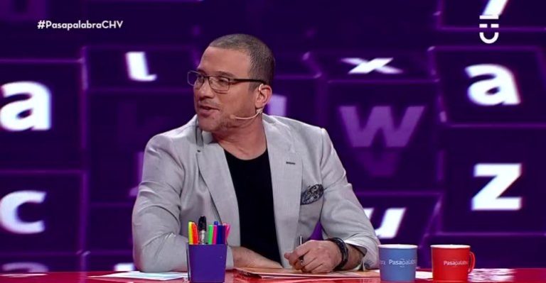 Julián Elfenbein bromeó con el tema Álvaro Salas en Pasapalabra