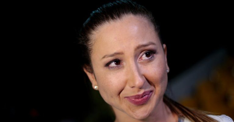 Luli regresa a los eventos en medio de conflicto familiar