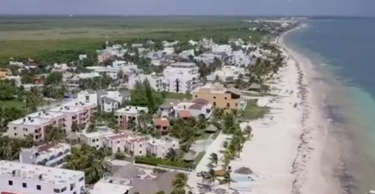 Daniela Urrizola recorrió las mejores playas de México