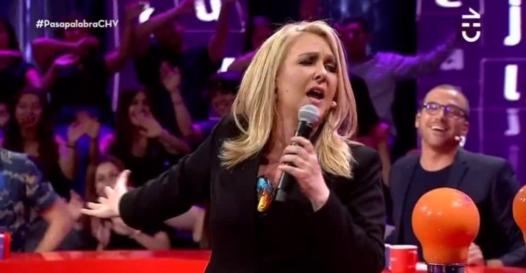 Pamela Jiles protagonizó romántico momento en Pasapalabra