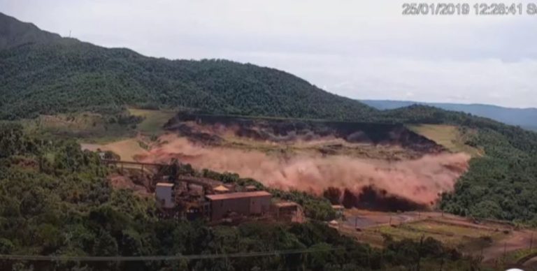 Liberan impactante registro: El momento exacto en que se rompe la represa que dejó decenas de muertos en Brasil