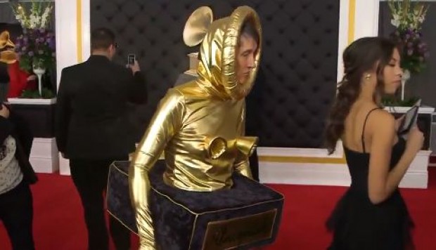 Revisa algunos de los looks que llamaron la atención en la red carpet de los Grammy 2019