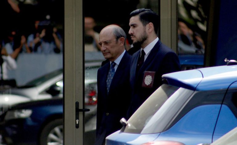 Juan Emilio Cheyre quedó en libertad provisoria tras pagar fianza de $1 millón