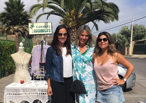 El emprendimiento veraniego de Lily Pérez: Vende ropa de marca usada en la playa