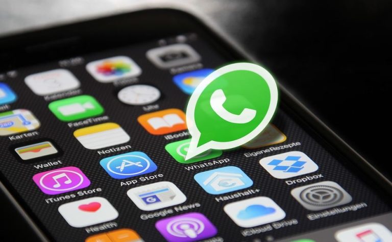 Atención, mujeres: El emoji que llega a WhatsApp y que podrás utilizar en 