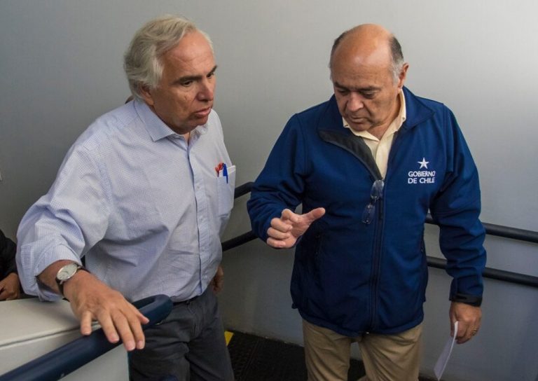 Ministro Chadwick a intendente Ulloa frente a la prensa: “No me digas lo que tengo que hacer”