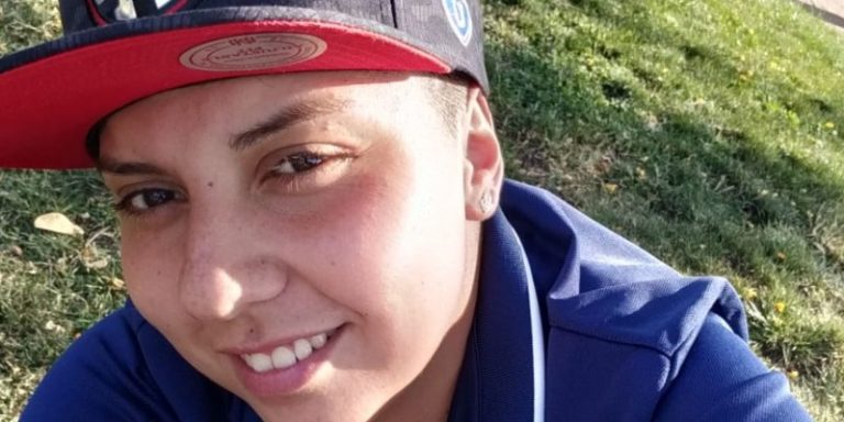 Fractura de cráneo y hemorragia interna: Joven lesbiana está grave tras sufrir violenta agresión homofóbica