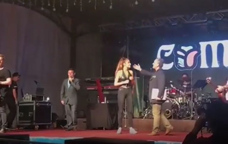 Alcalde de Puerto Varas y polémica con Cami Gallardo: “Ella debería pedirme disculpas a mí porque malinterpretó el gesto”