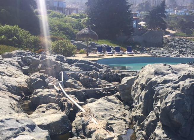 Usan agua de mar para llenar sus piscinas: La molestia de los vecinos de Zapallar que terminó en denuncia